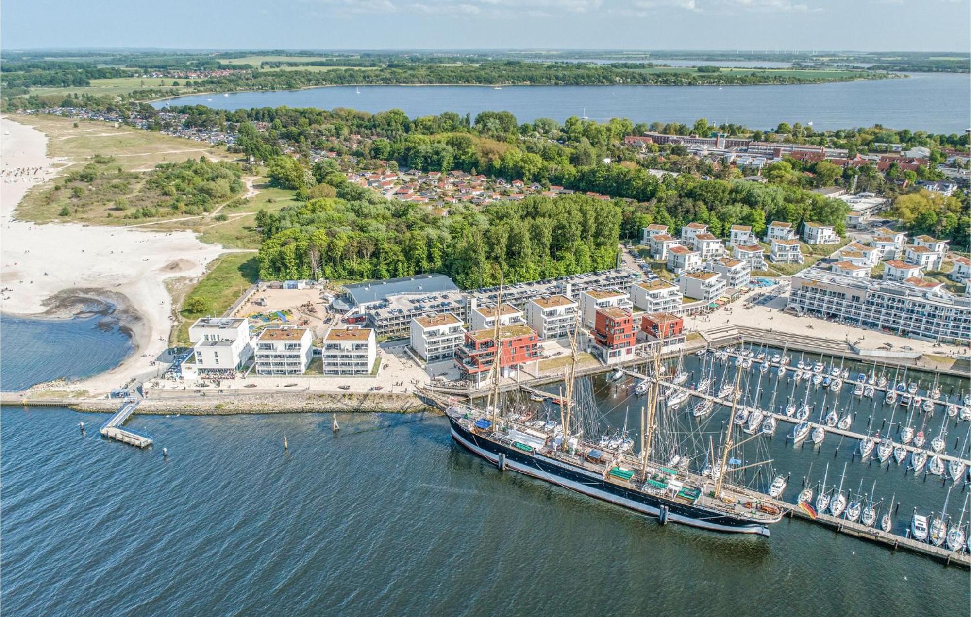 Awesome Apartment In Luebeck Travemuende With Wifi Extérieur photo