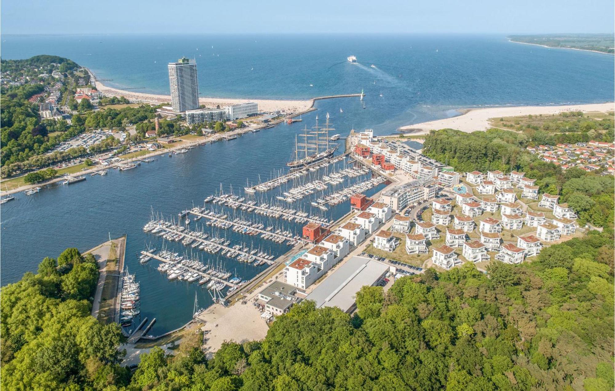 Awesome Apartment In Luebeck Travemuende With Wifi Extérieur photo